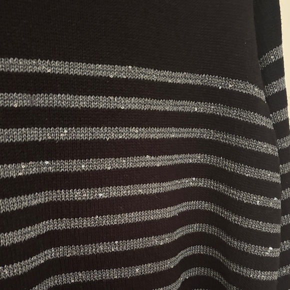 Lily Morgan Black and Gray Striped sequins Women's Sweater size 1X - Picture 3 of 9